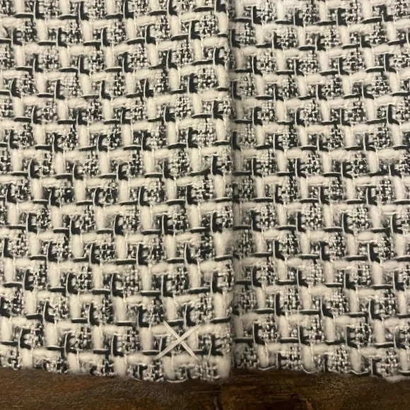 NWT ECRU Black and White Bouclé Tweed Jacket - Picture 7 of 7
